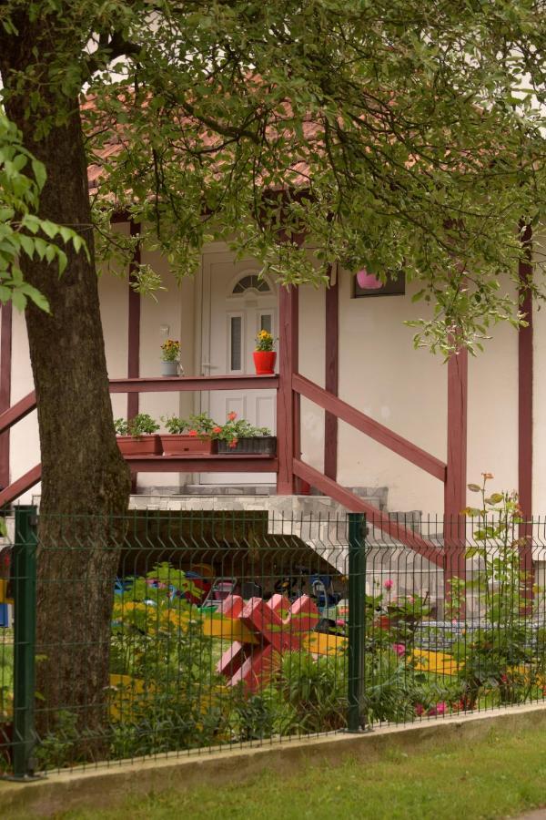 Apartment Dil Kulen Vakuf Esterno foto