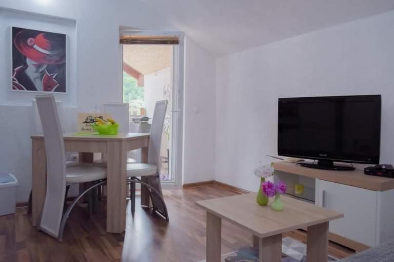 Apartment Dil Kulen Vakuf Esterno foto